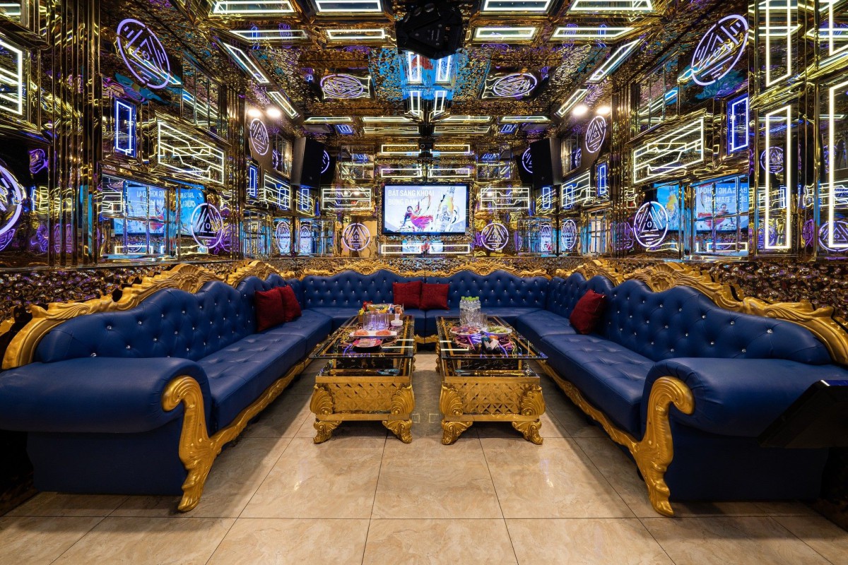 Karaoke Hoàng Đế Caesars